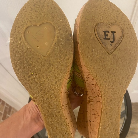 Eric Javits Womens Lime Green Cork Sole Wedge Sandals - Picture 8 of 8